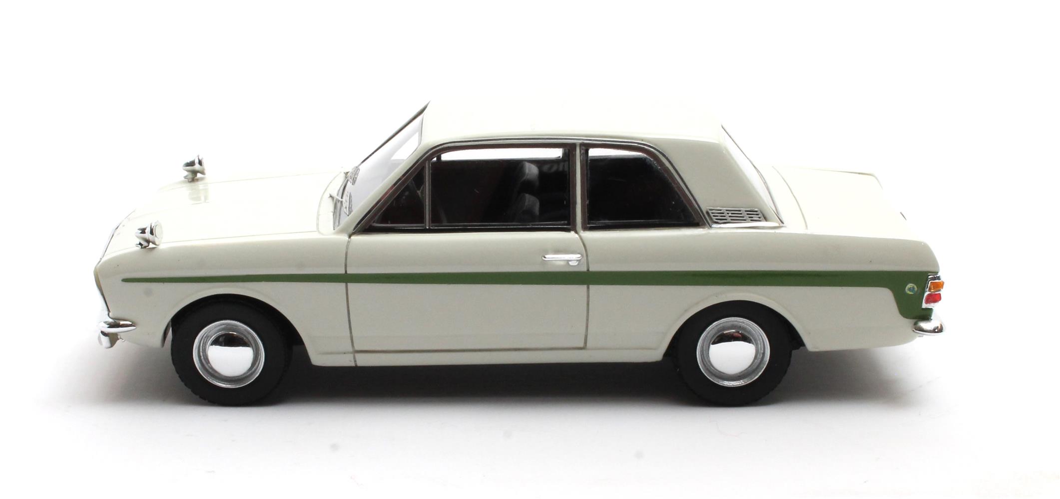 Ford England Cortina Lotus MKII 1966 white 1:43 Matrix Scale Models