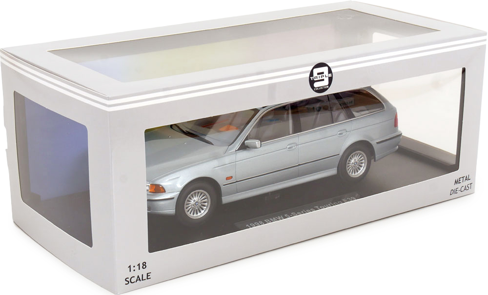 BMW 5-series Touring E39 1998 artic silver 1:18 Triple9 Collection