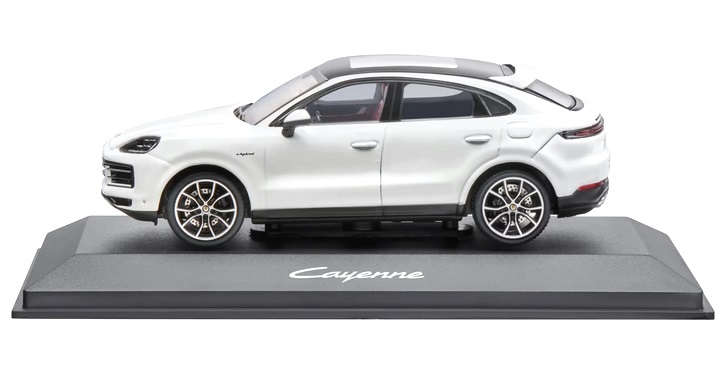 Porsche Cayenne E-Hybrid Coupe carrara white metallic 1:43 Solido