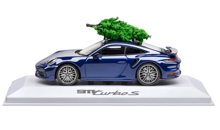 Porsche 911 Turbo S Christmas gentian blue 1:43 Porsche Dealer Edition
