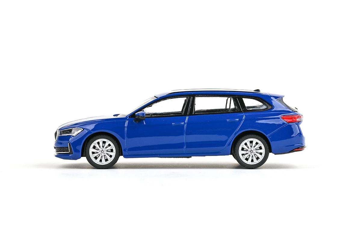 Škoda Superb IV Combi 2023 modrá energy 1:43 Abrex