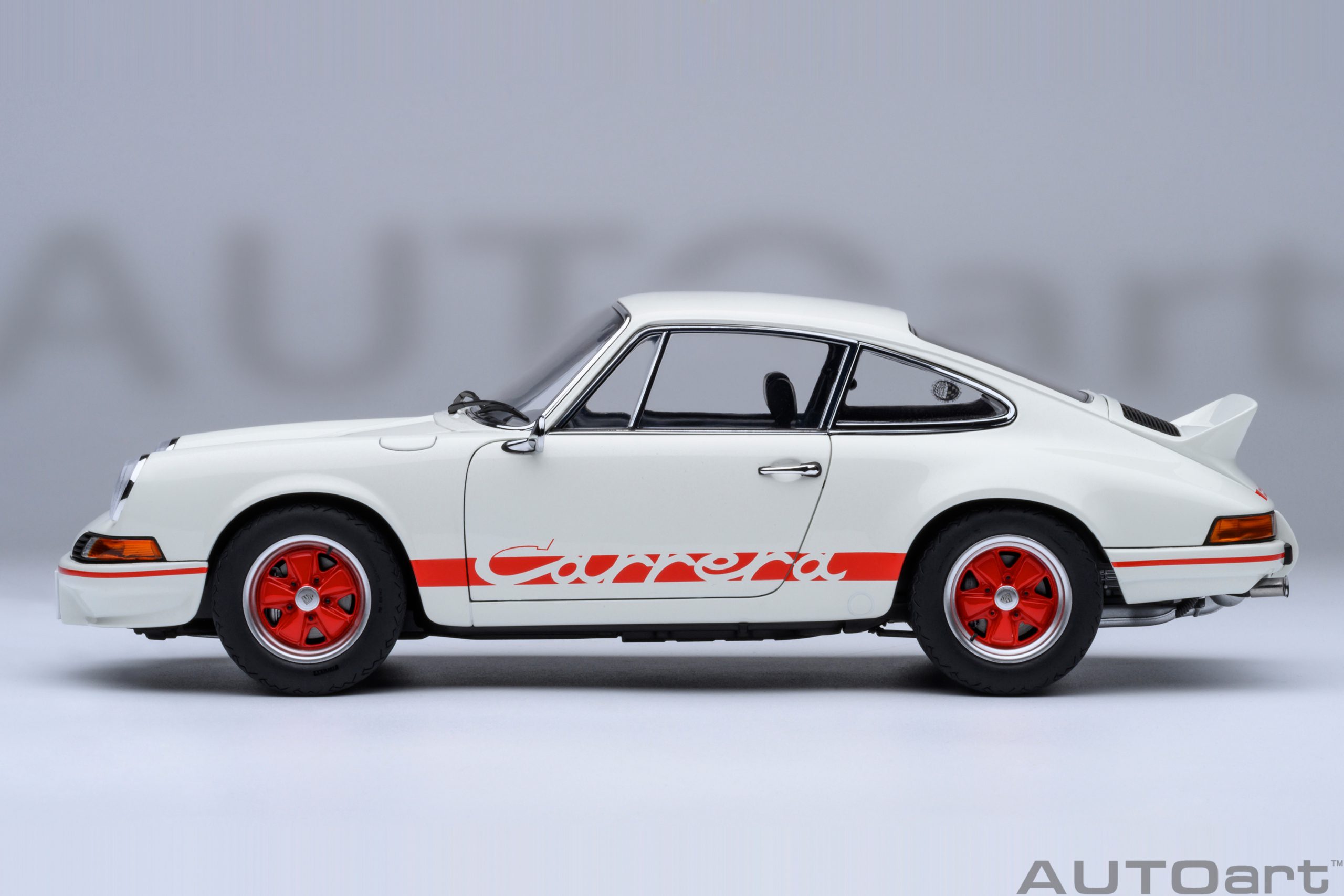 Porsche 911 Carrera 2.7 RS "The Circuit Wolf" Comic Weekly Shonen Jump Magazine 1975-1979 1:18 AUTOart