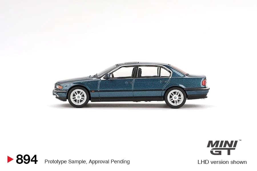 BMW 750IL Sorrento Blue Metallic 1:64 Mini GT