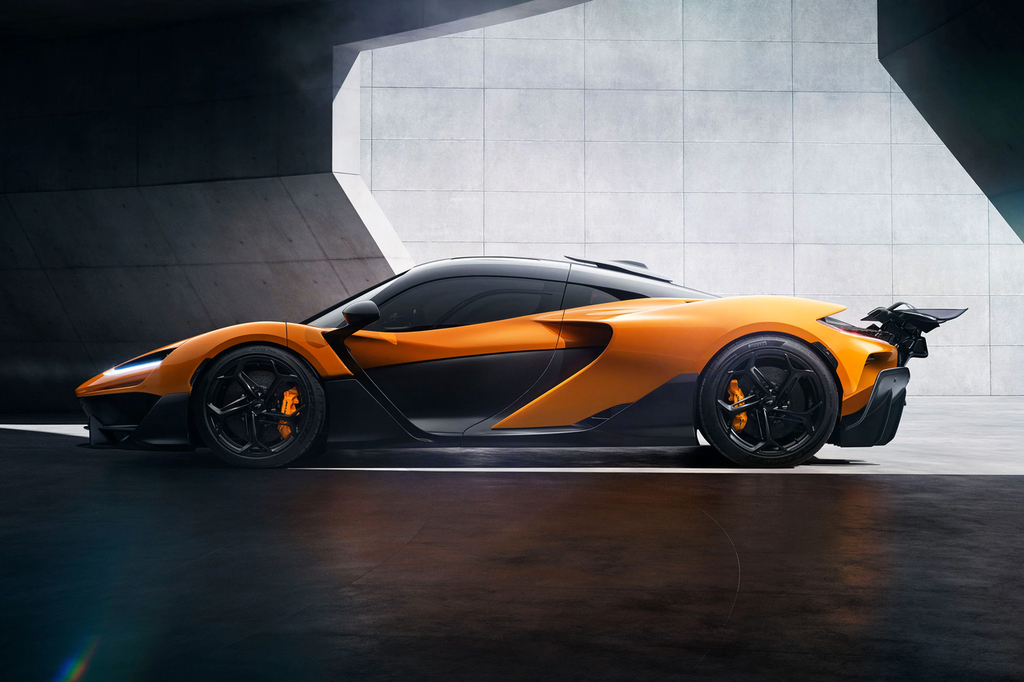 McLaren W1 Orange 1:18 Amalgam
