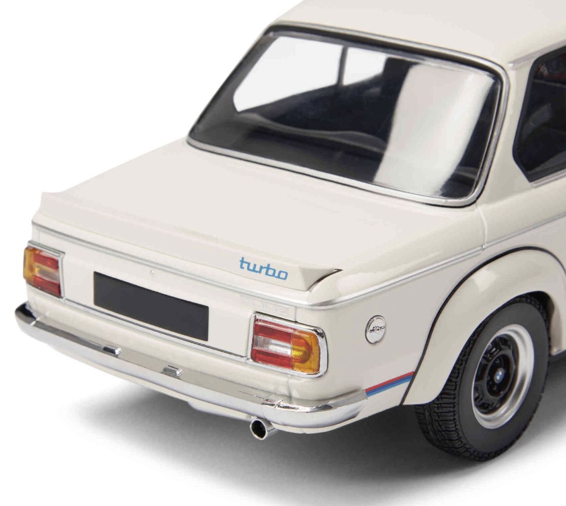 BMW 2002 turbo white 1:18 BMW Collection