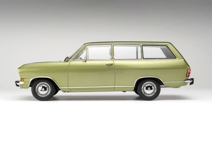 Opel Kadett B Caravan 1972 lemon green metallic 1:18 Touring Modelcars