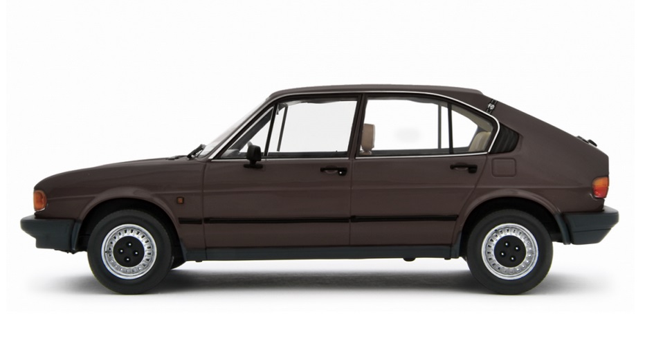 Alfa Romeo Alfasud 1.2 4 Porte 1980 maroon 1:18 Laudoracing Model