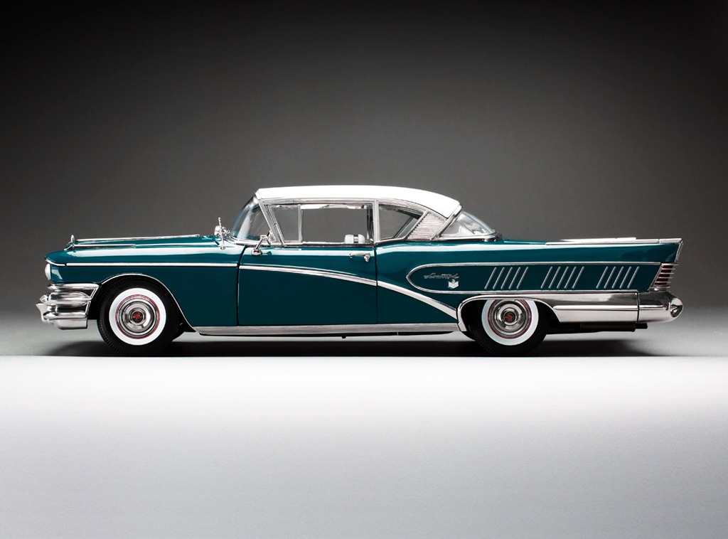 Buick Limited Riviera coupe *platinum collection* 1958 glacier white/dark turquoise poly 1:18 Sun Star