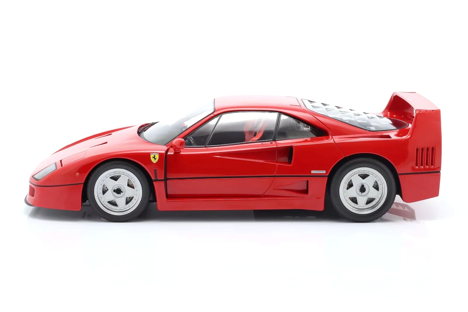 Ferrari F40 1987 red 1:12 Norev