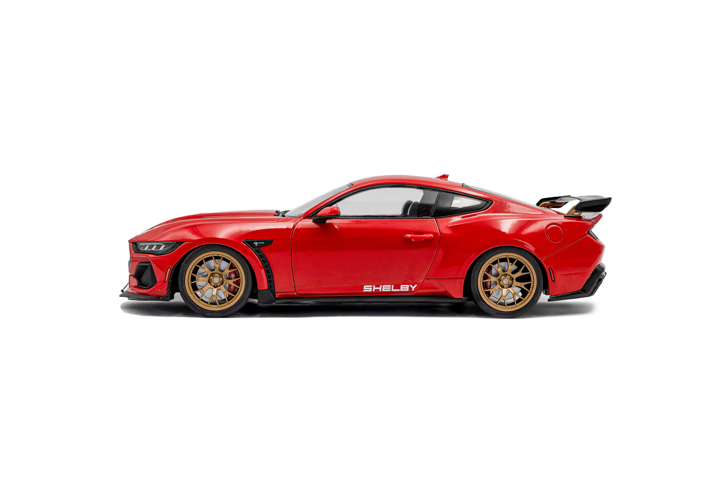 Shelby Mustang Super Snake 2025 race red 1:18 Solido