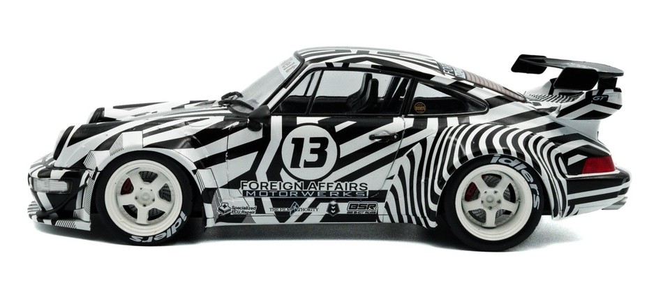RWB Bodykit 2022 *The Zebra* camouflage 1:18 Solido