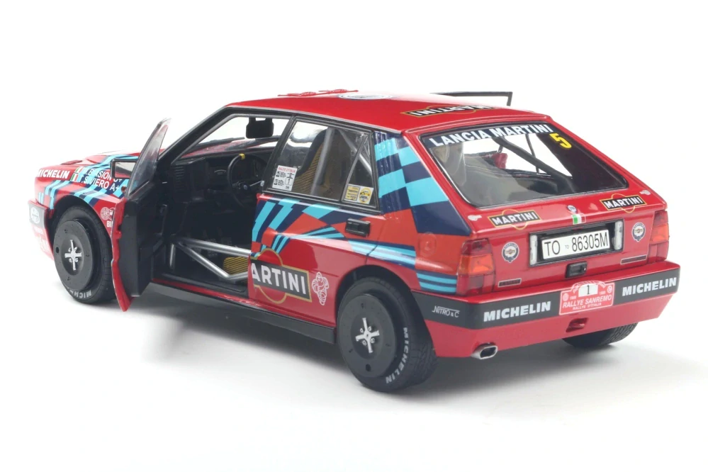 Lancia Delta HF Integrale Martini #1 Biasion/Siviero Rally Sanremo 1989 1:18 Solido