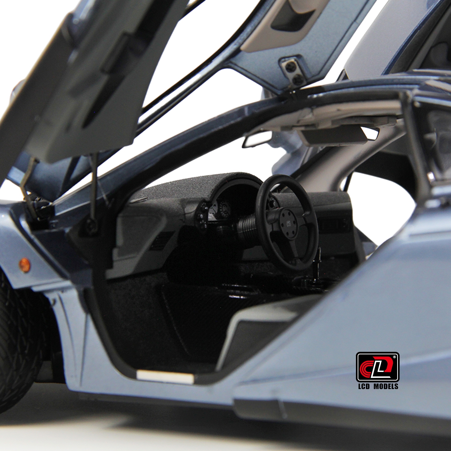 McLaren F1 XP5 light blue metallic 1:18 LCD Model