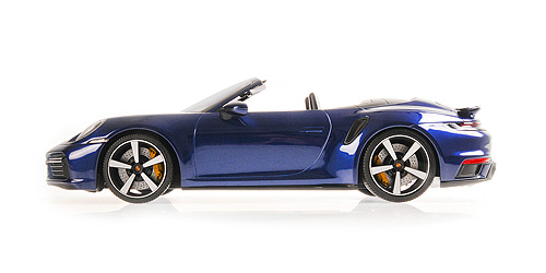 Porsche 911 992 Turbo S Cabriolet 2020 blue metallic 1:18 Minichamps