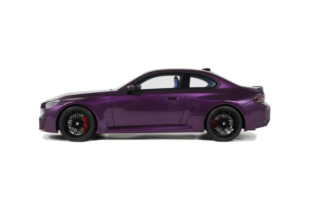 BMW M2 2023 purple 1:18 GT Spirit