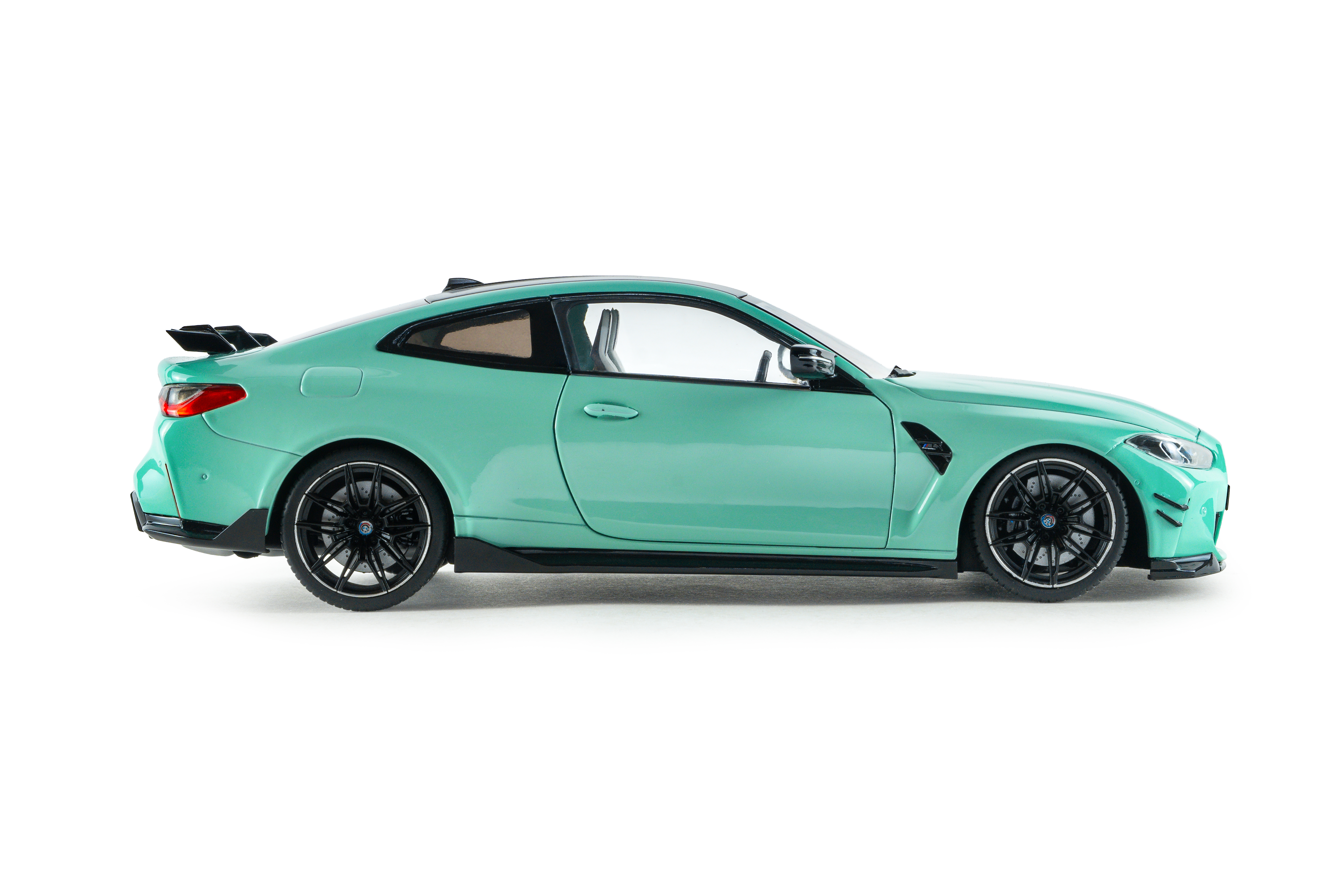 BMW M4 Performance Parts Solido Works 2025 turquoise 1:18 Solido