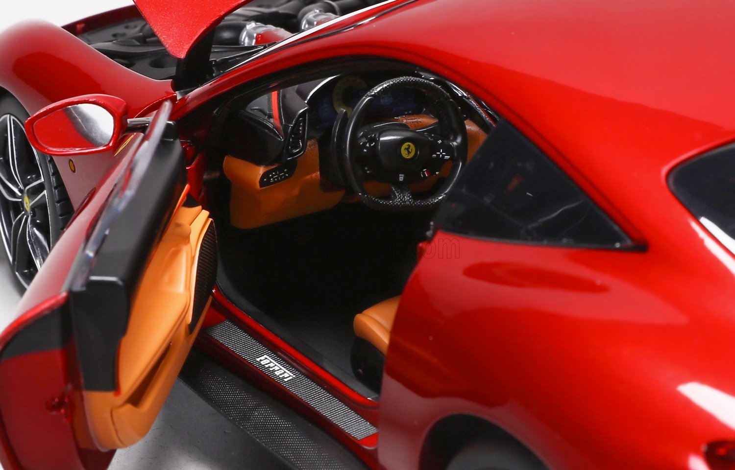 Ferrari Roma 2019 rosso magma with Showcase 1:18 Polistil