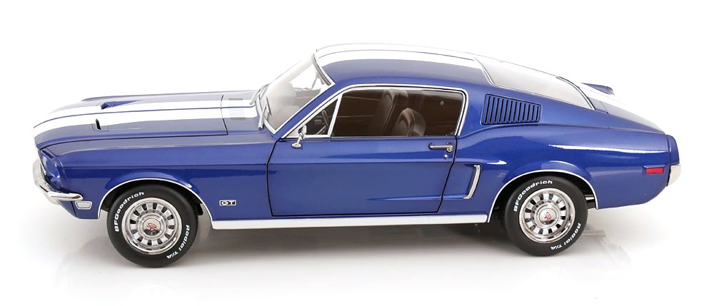 Ford Mustang GT Fastback 1968 blue/white 1:12 KK Scale