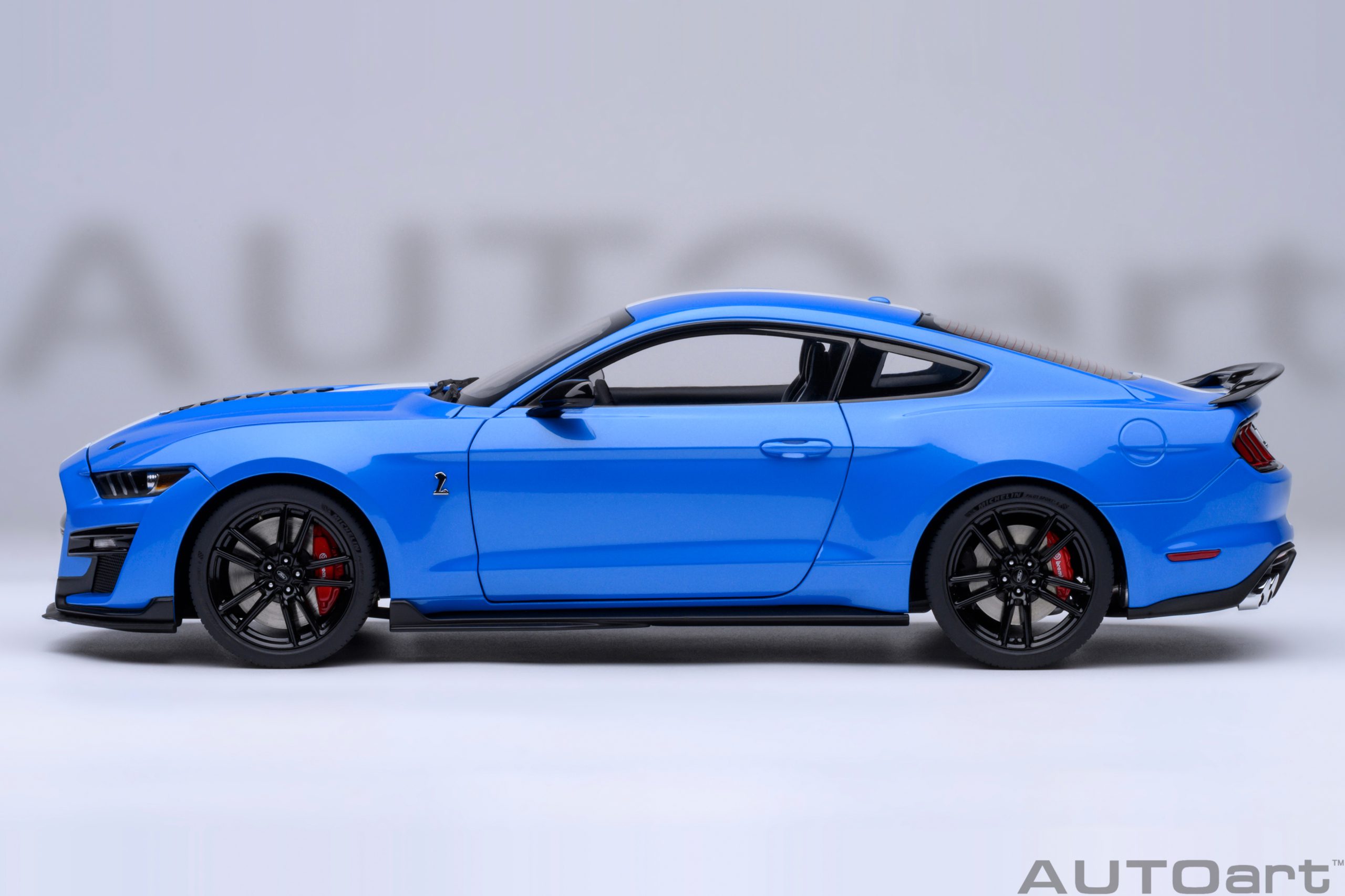 Ford Mustang Shelby GT500 Coupe 2023 grabber blue 1:18 AUTOart