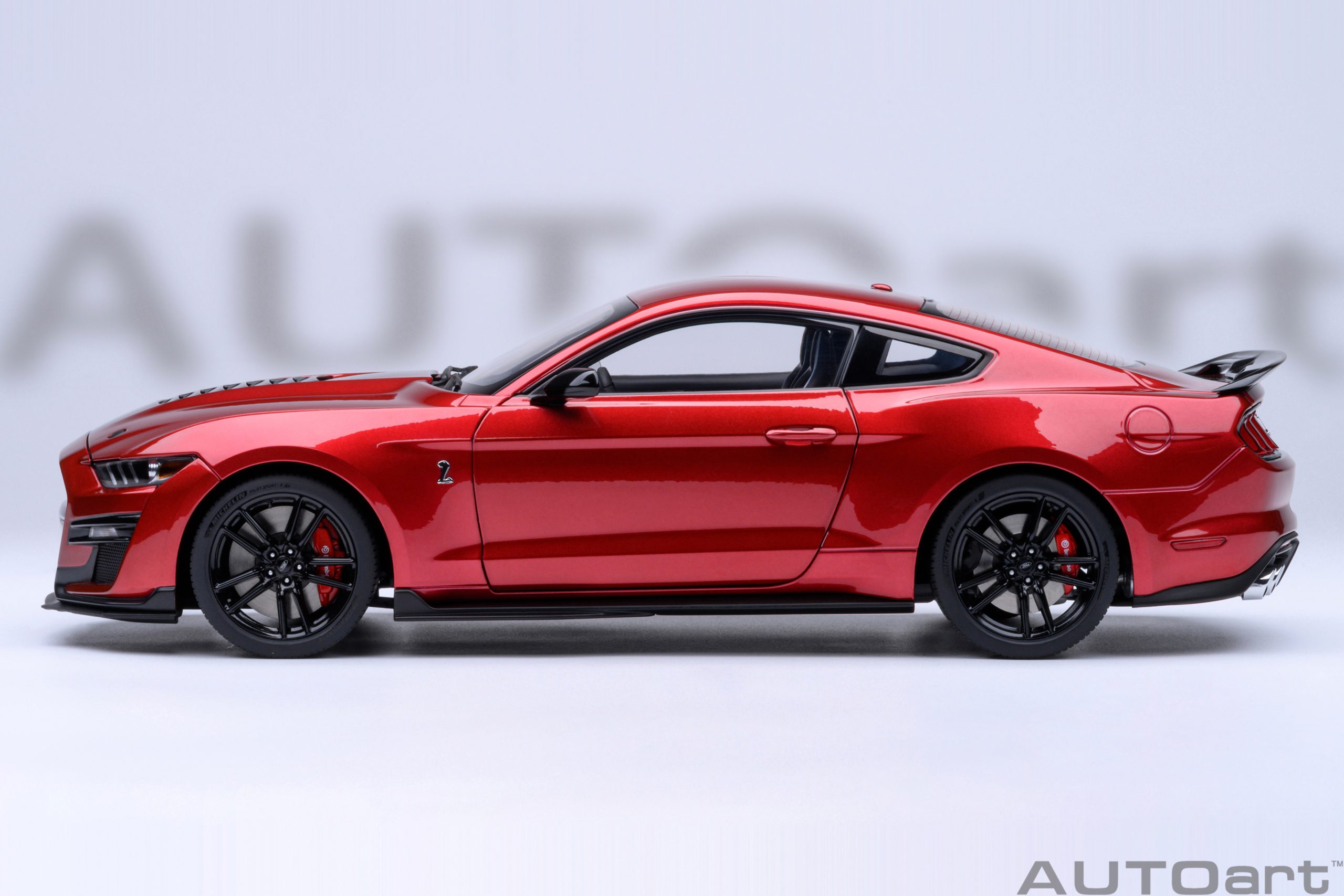 Ford Mustang Shelby GT500 Coupe 2023 rapid red 1:18 AUTOart
