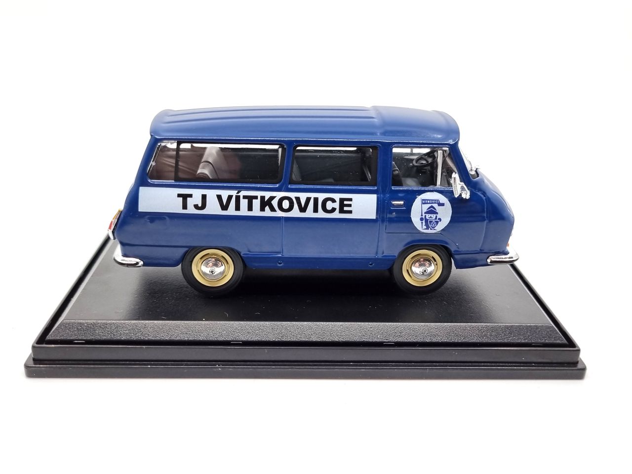 Škoda 1203 TJ Vítkovice limitovaná edice "Hokej 88" 1:43 Svět autíček