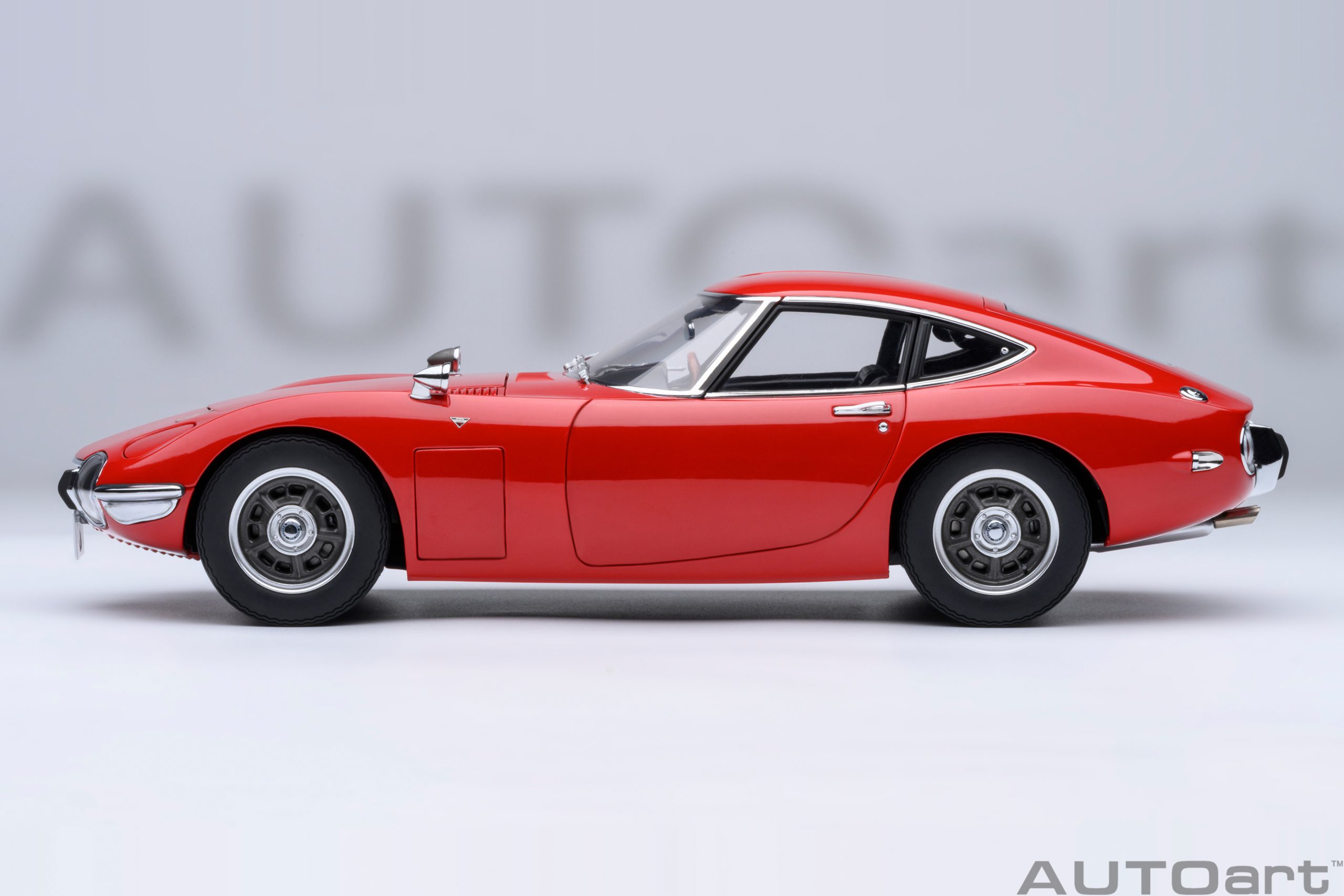 Toyota 2000GT 1967 red 1:18 AUTOart