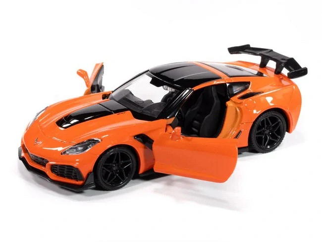 Chevrolet Corvette ZR1 2019 orange 1:24 Johnny Lightning