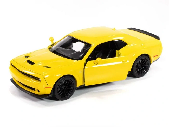 Dodge Challenger SRT Hellcat Widebody 2018 yellow 1:24 Johnny Lightning