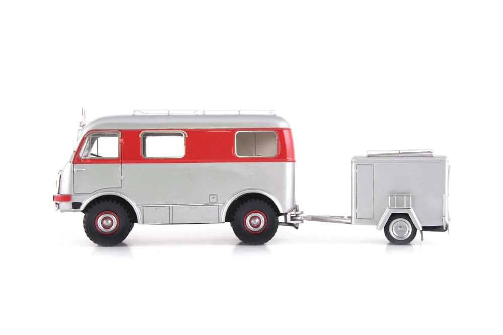 Tatra T805 Hanzelka + Zikmund 1953 1:43 AutoCult
