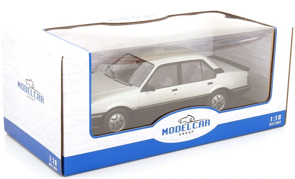 Opel Ascona C SR silver 1:18 MCG 