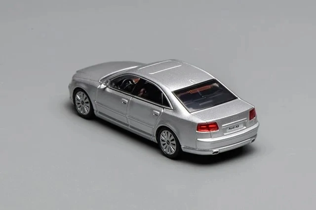 Audi A8 L W12 Quattro 2008 silver 1:64 Motorhelix