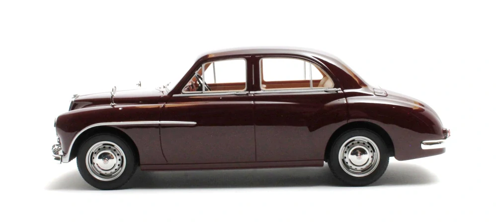 MG Magnette 1956-1958 dark red 1:18 Cult Scale Models
