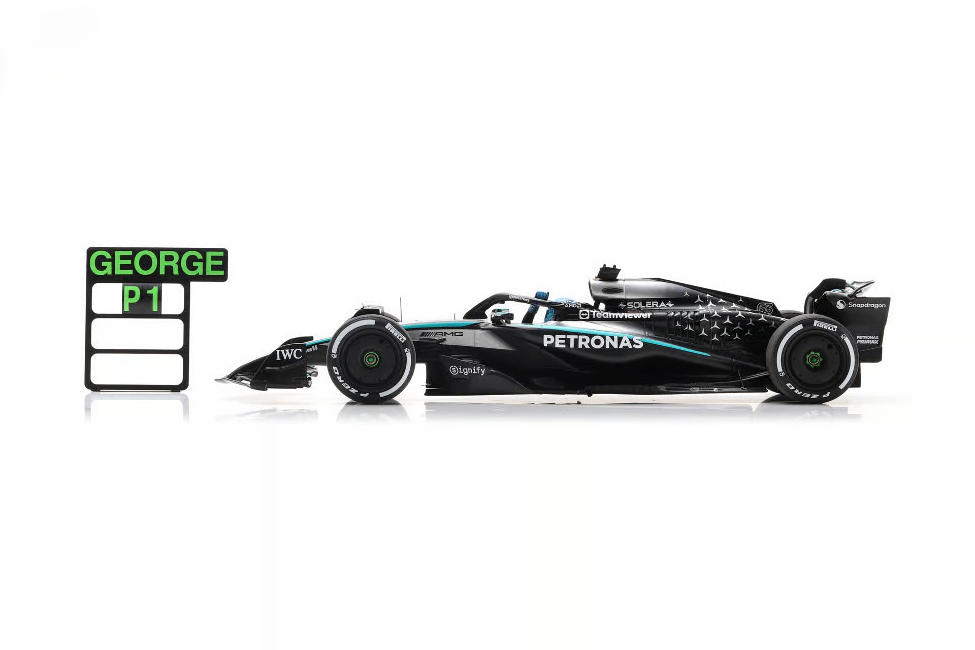 Mercedes W16 Mercedes-AMG Petronas F1 Team #63 G.Russell Winner Canadian GP 2025 with Pit Board 1:18 Spark
