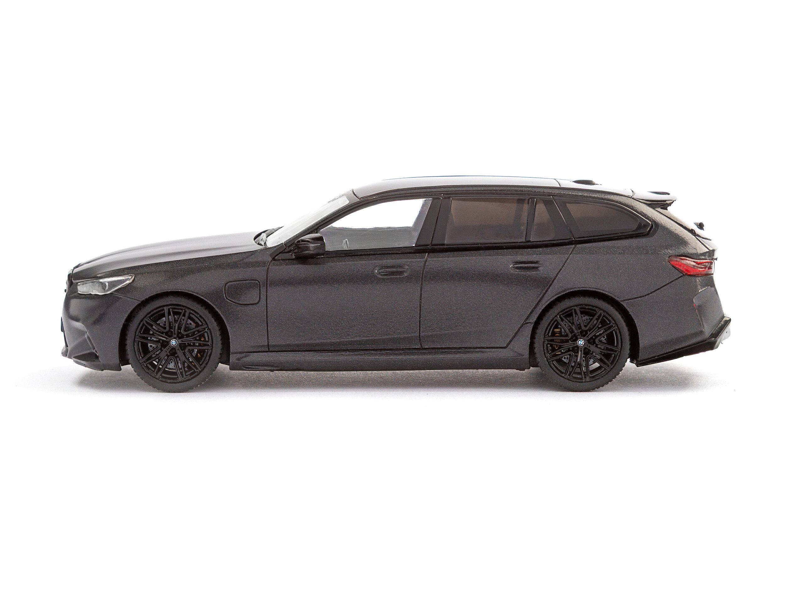 BMW M5 Touring 2024 frozen deep grey 1:43 Solido