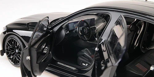 BMW M3 CS 2023 black metallic 1:18 Minichamps 