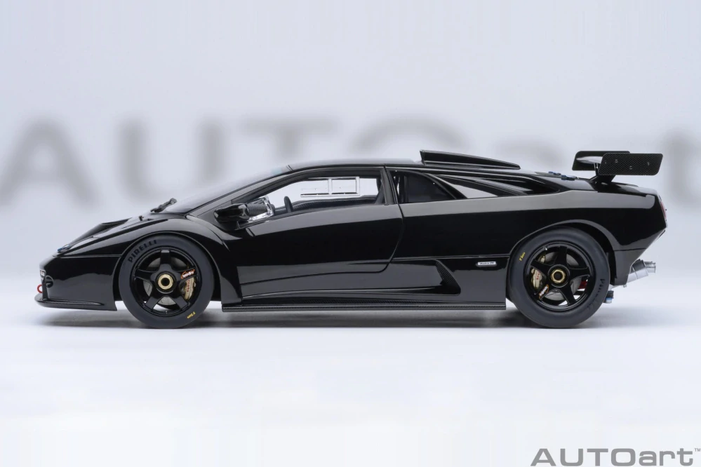 Lamborghini Diablo GT-R 1999 deep black 1:18 AUTOart