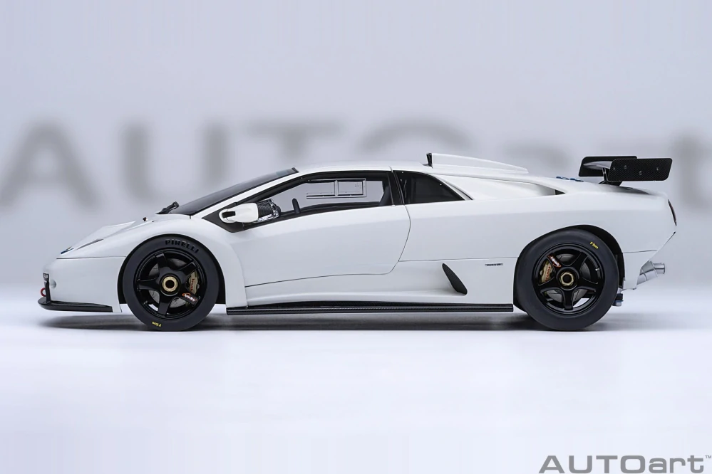 Lamborghini Diablo GT-R 1999 impact white 1:18 AUTOart
