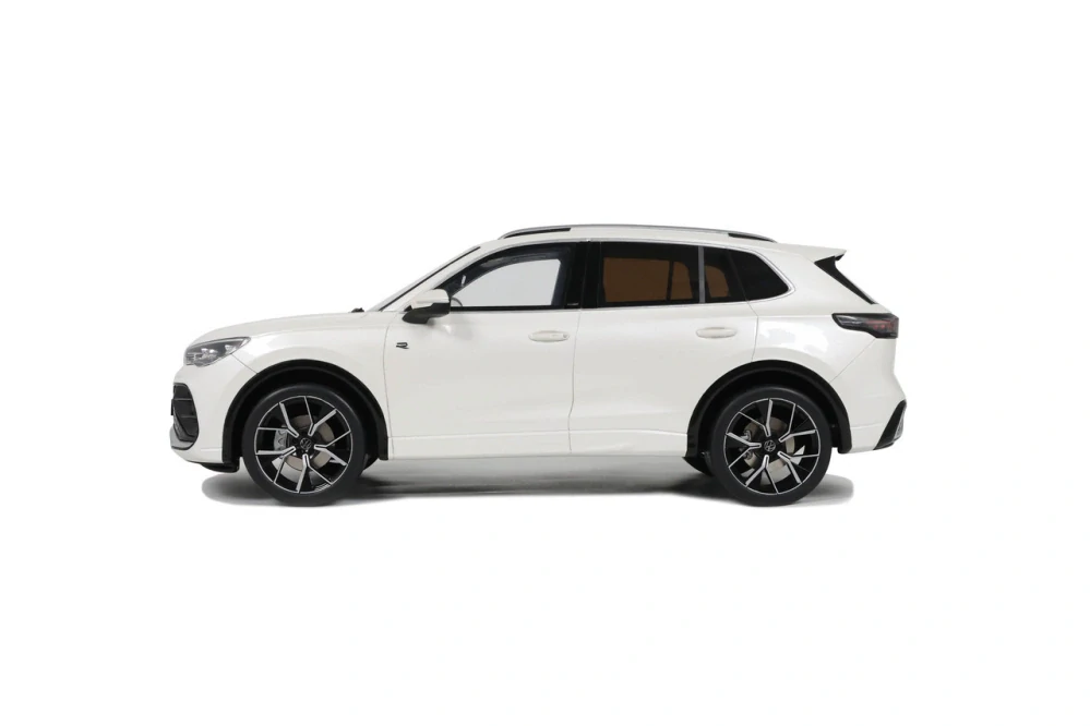 Volkswagen Tiguan E TSI R-Line 2024 Oryx white pearl 1:18 OttOmobile