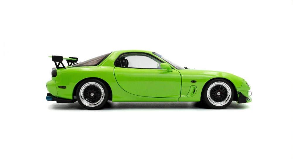 Mazda RX7 FD3RS Solido Works 1999 neon green 1:18 Solido