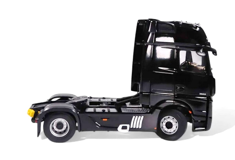 Mercedes-Benz Actros L black + Lohr Autotransporter 1:18 NZG