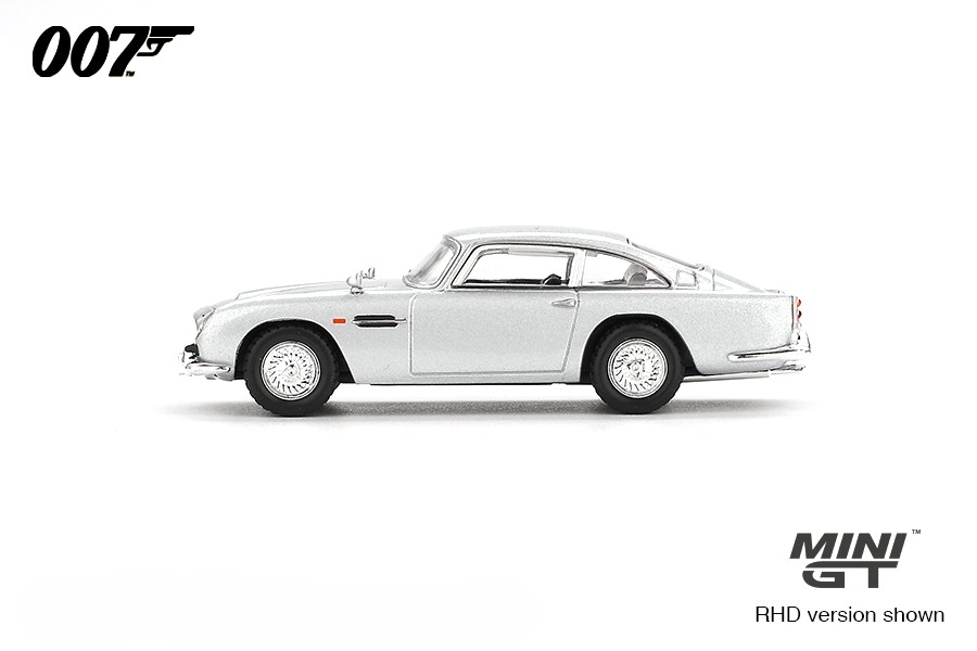 Aston Martin DB5 2012 *Skyfall* English Packaging 1:64 Mini GT