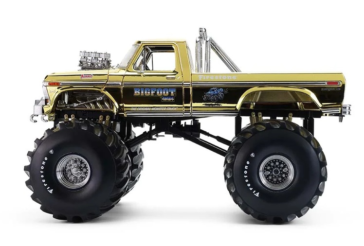 Ford F-250 Monster Truck 1979 Kings of Crunch Bigfoot #1 50th Anniversary gold chrome with Bob Chandler Standing Figure 1:18 GreenLight