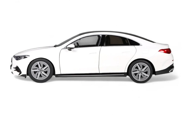 Mercedes-Benz CLA Coupe HEV 2024 polar white 1:18 NZG