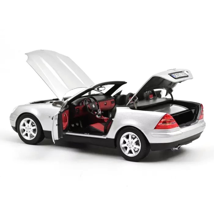 Mercedes-Benz SLK 1996 brillant silver 1:18 Norev