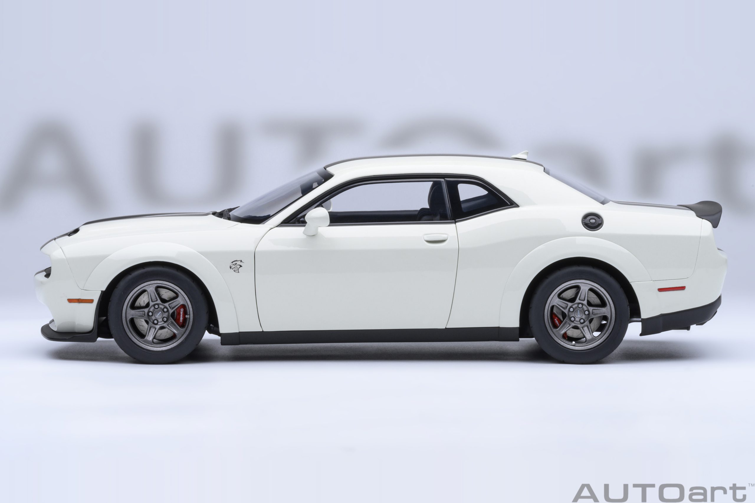 Dodge Challenger SRT Super Stock 2023 white 1:18 AUTOart