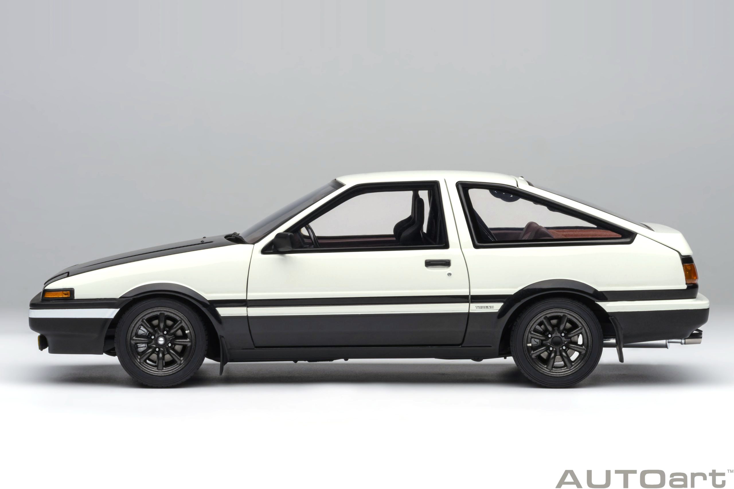 Toyota Sprinter Trueno AE86 Initial D Project D Final Version 1980 *30th Anniversary* 1:18 AUTOart