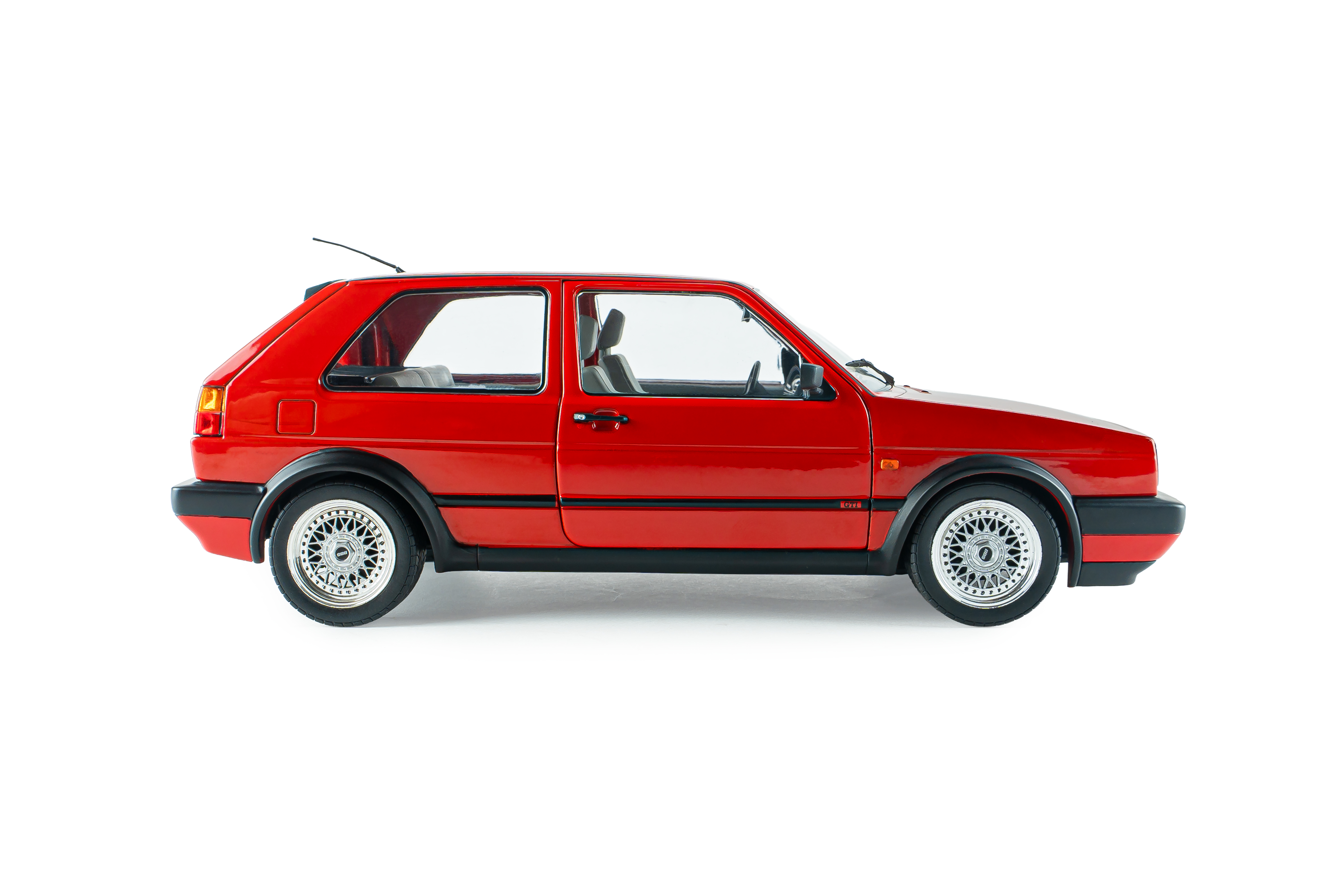 Volkswagen Golf 2 GTI G60 1989 Mars red 1:18 Solido