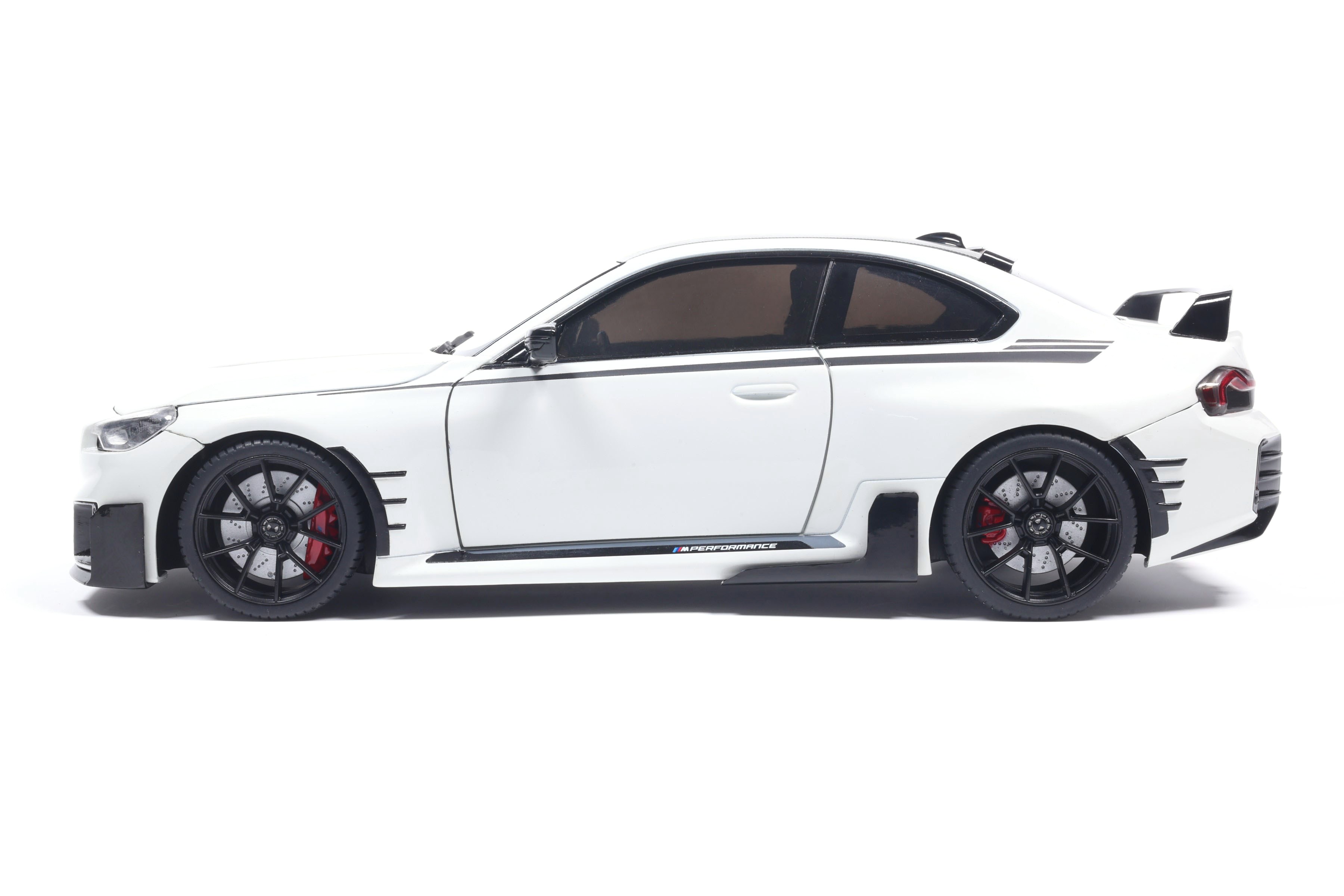 BMW M2 Performance Parts 2025 white 1:18 Solido