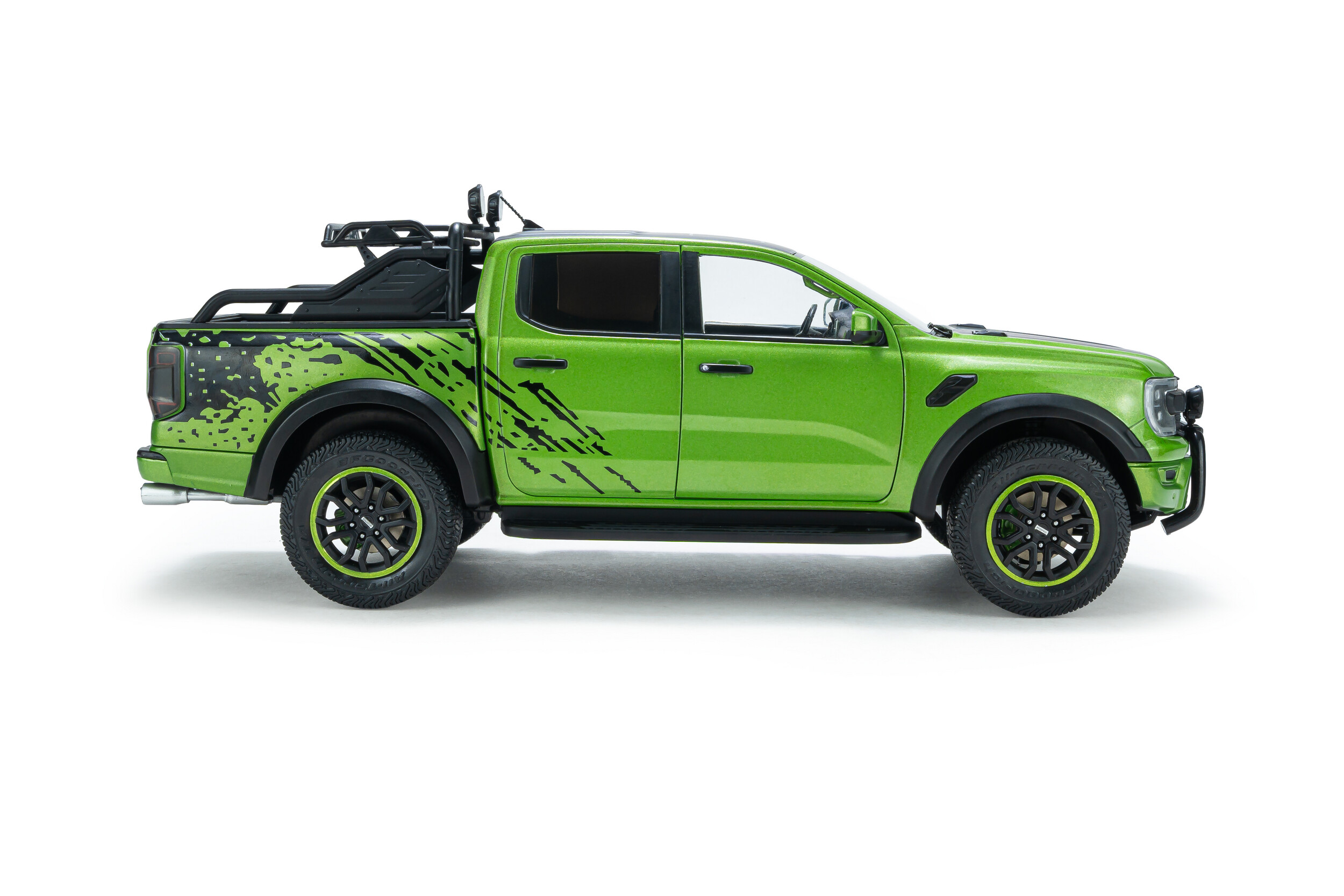 Ford Ranger Raptor 2024 green metallic 1:18 Solido