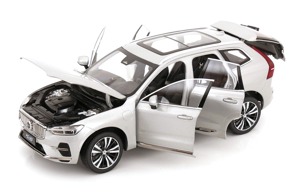 Volvo XC60 Recharge 2022 silver 1:18 Paudi Model